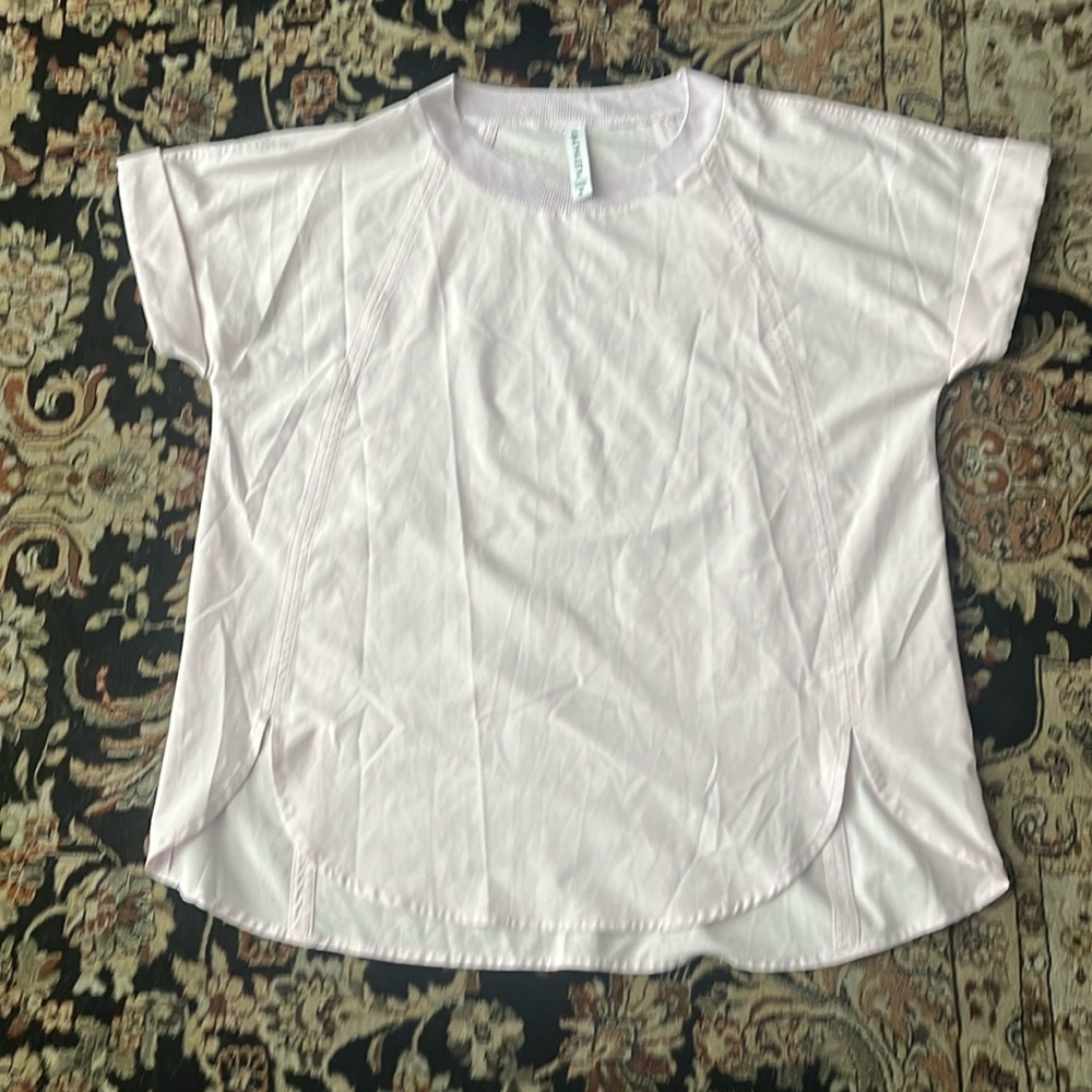 Athleta M lavender shirt